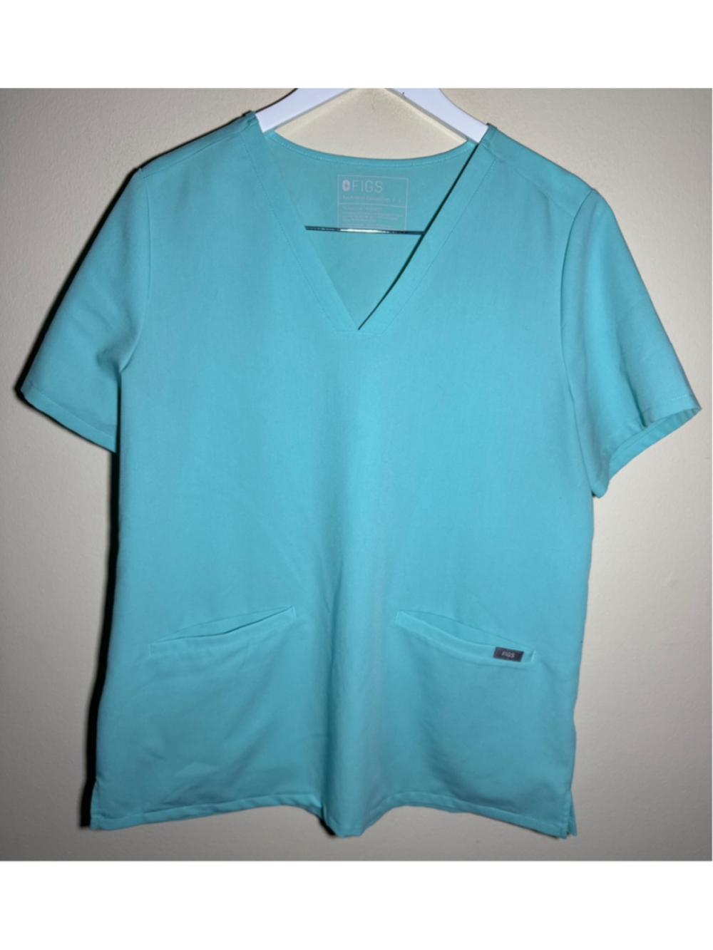 FIGS Technical Collection Scrub Top Size L Cyan